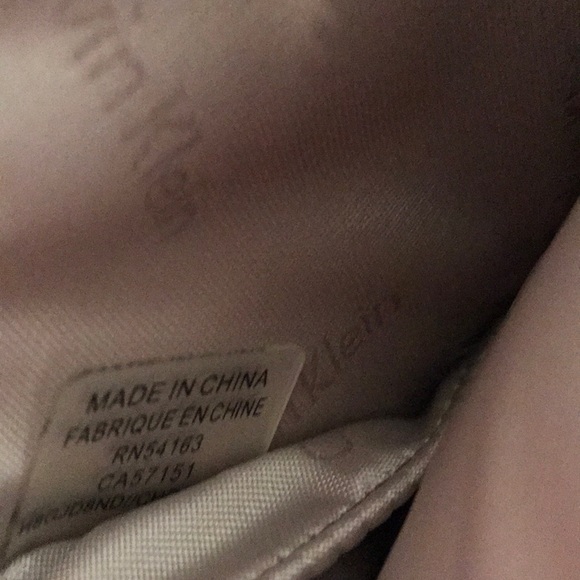 Calvin Klein Convertible Handbag/Backpack W/Wallet - Picture 12 of 16